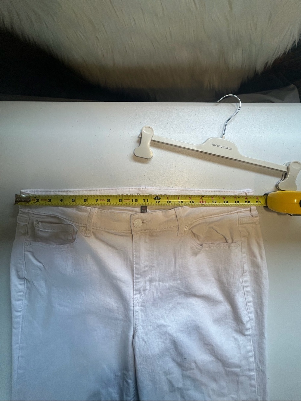 Torrid Perfect Wide Leg Mid Rise Jeans White Stretch size 18 R Summer Office - Picture 8 of 10